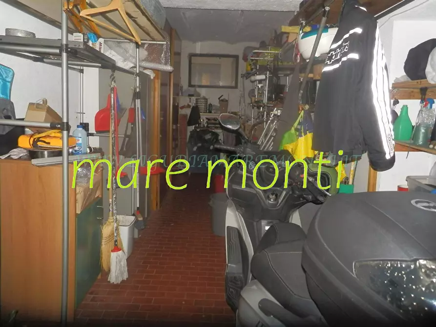 Immagine 21 di Appartamento in vendita  in via santuario a Savona