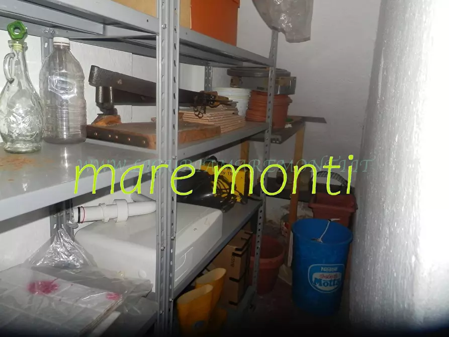 Immagine 22 di Appartamento in vendita  in via santuario a Savona