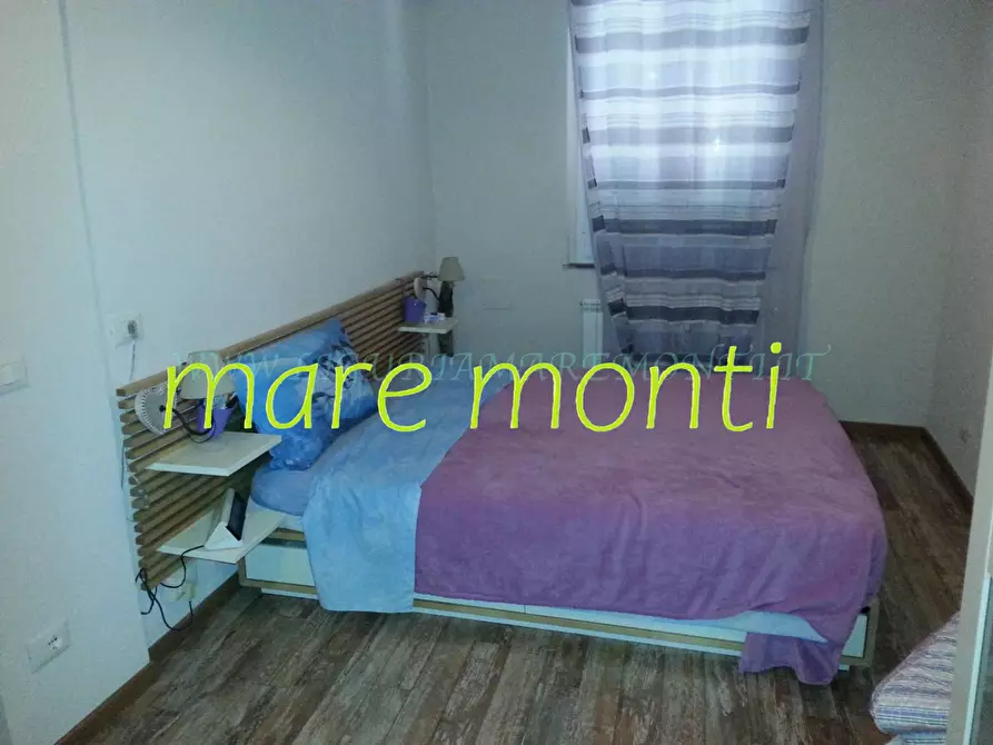 Immagine 2 di Appartamento in vendita  in via untoria a Savona