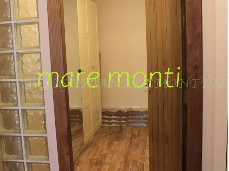 Immagine 6 di Appartamento in vendita  in via untoria a Savona