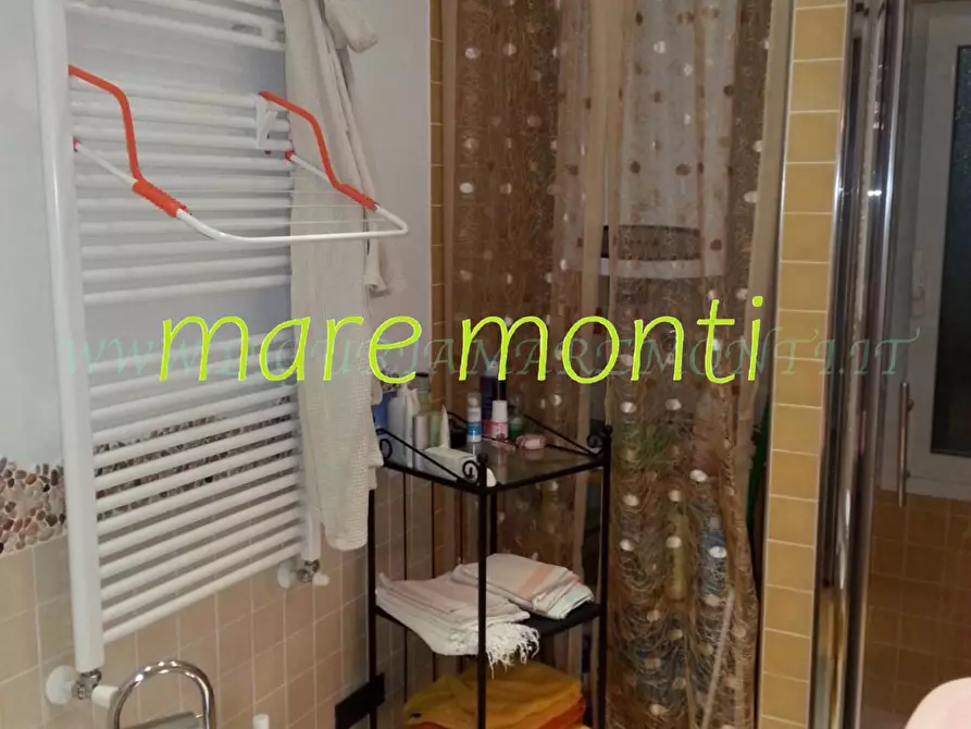 Immagine 7 di Appartamento in vendita  in via untoria a Savona