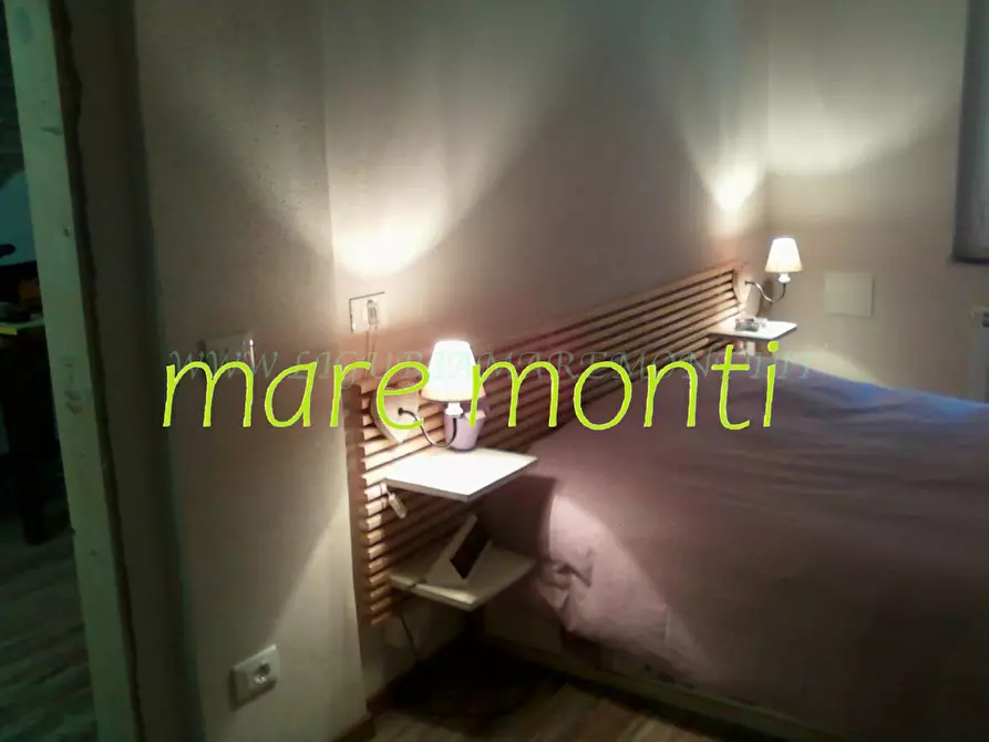 Immagine 11 di Appartamento in vendita  in via untoria a Savona