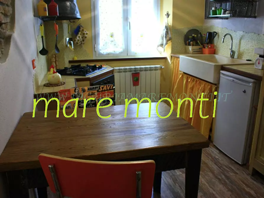 Immagine 12 di Appartamento in vendita  in via untoria a Savona