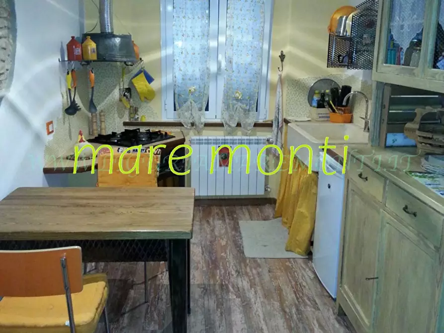 Immagine 33 di Appartamento in vendita  in via untoria a Savona