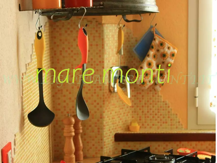 Immagine 34 di Appartamento in vendita  in via untoria a Savona