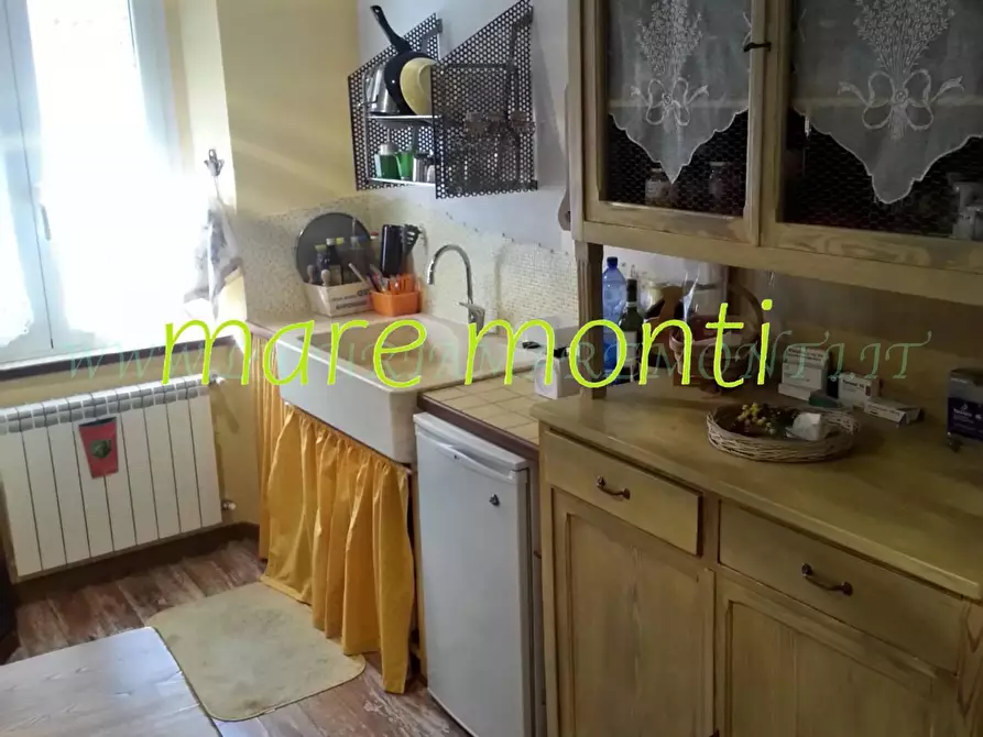 Immagine 39 di Appartamento in vendita  in via untoria a Savona