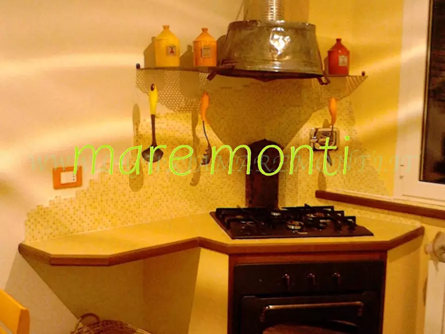 Immagine 40 di Appartamento in vendita  in via untoria a Savona