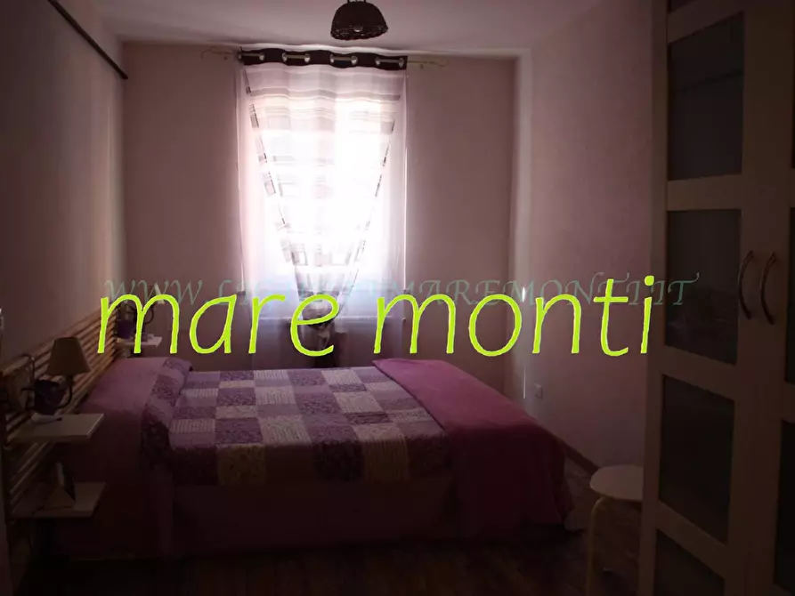 Immagine 41 di Appartamento in vendita  in via untoria a Savona