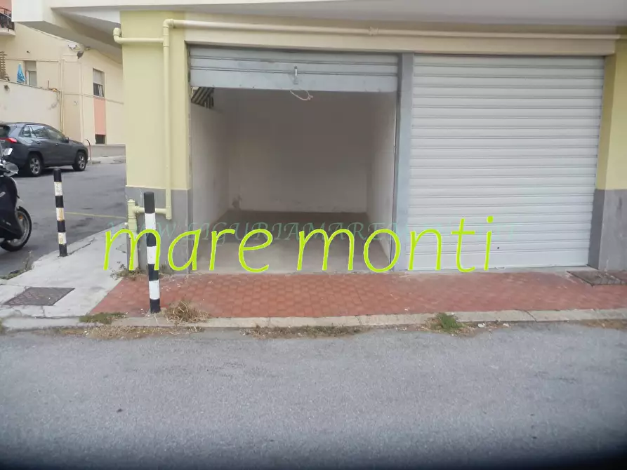 Immagine 2 di Box auto in vendita  in via nizza 40 a Savona