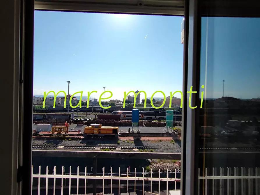 Immagine 1 di Appartamento in vendita  in via stalingrado a Savona