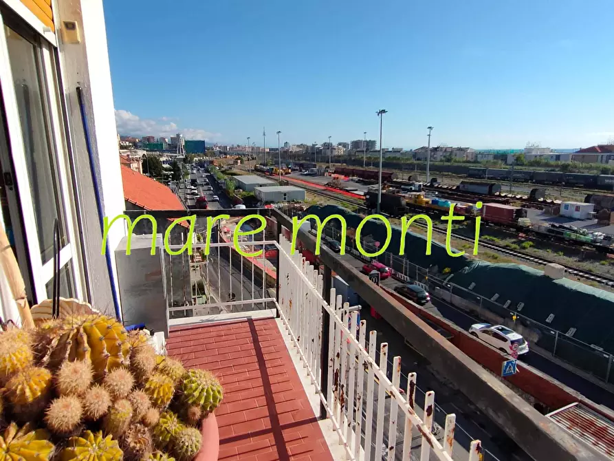 Immagine 12 di Appartamento in vendita  in via stalingrado a Savona