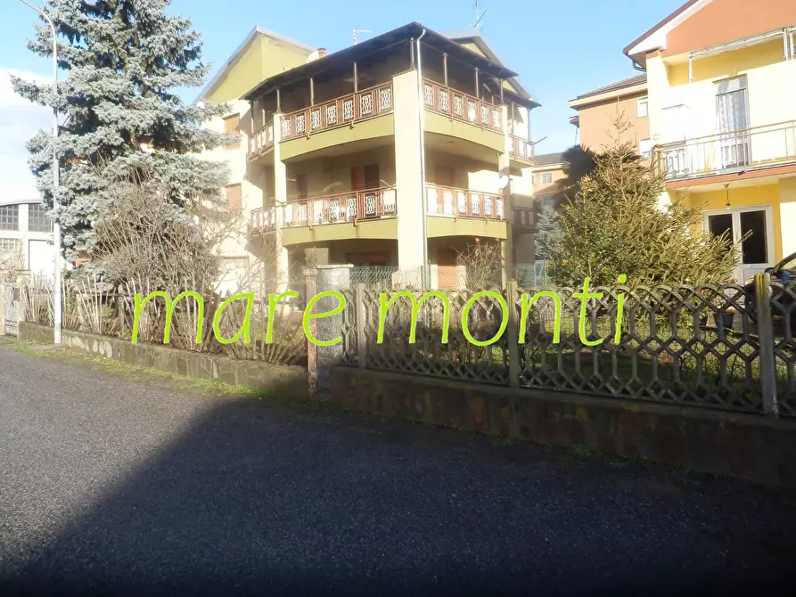 Immagine 1 di Appartamento in vendita  in via della costitutzione a Cairo Montenotte