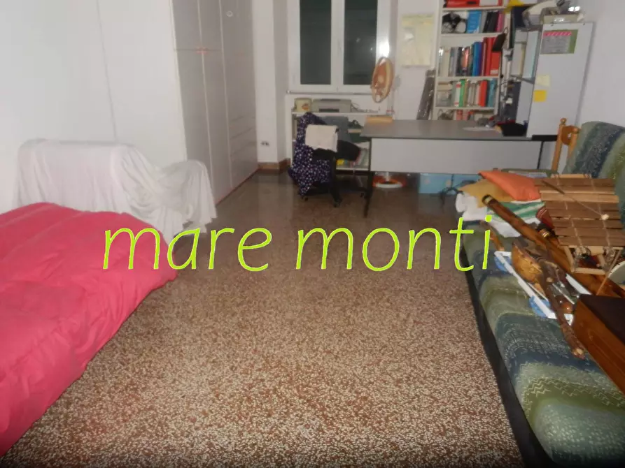 Immagine 2 di Appartamento in vendita  in via istria a Savona