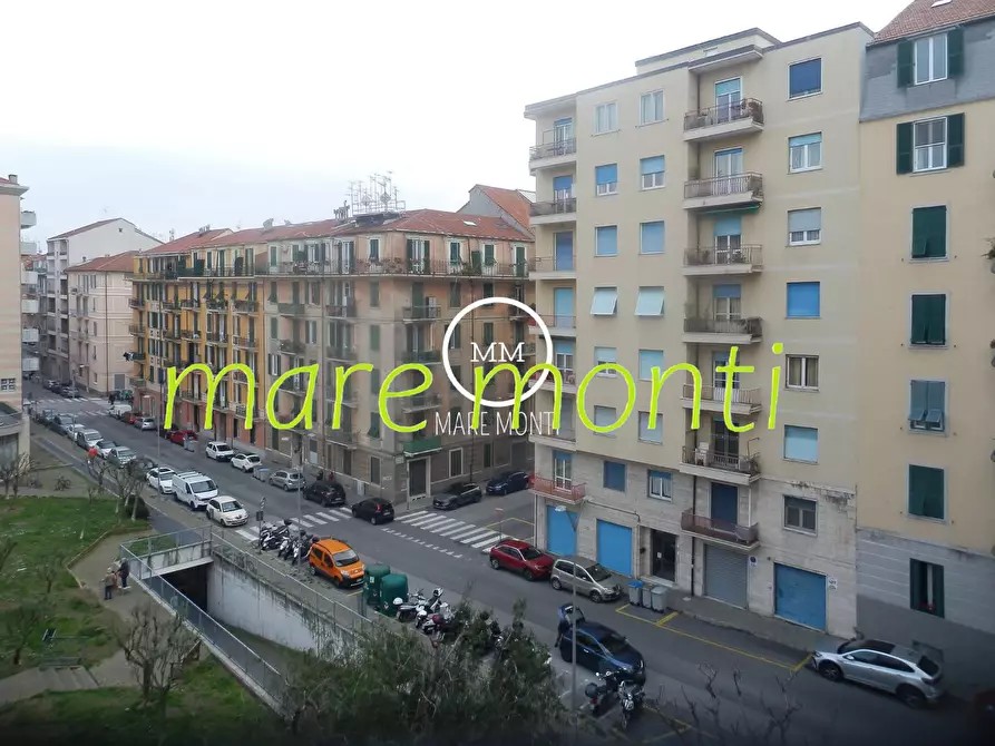 Immagine 12 di Appartamento in vendita  in via fiume 2 a Savona