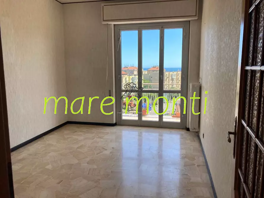 Immagine 4 di Appartamento in vendita  in via altobelli a Savona