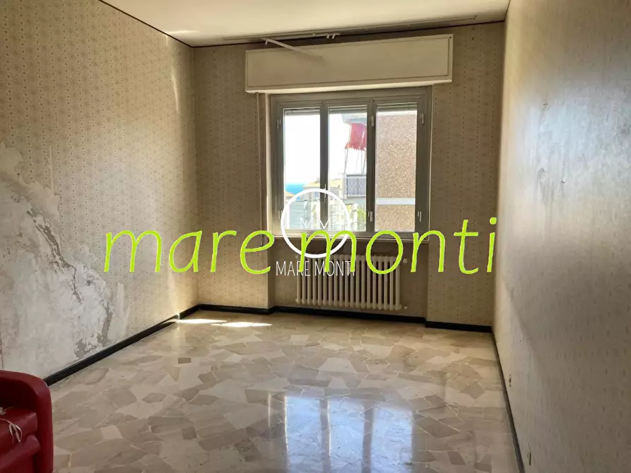 Immagine 30 di Appartamento in vendita  in via altobelli a Savona