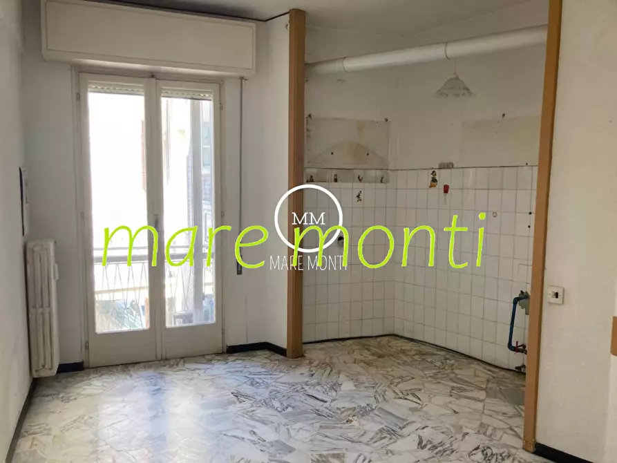 Immagine 12 di Appartamento in vendita  in via altobelli a Savona