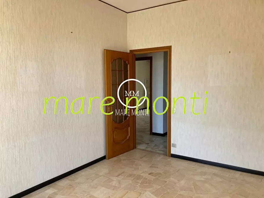 Immagine 18 di Appartamento in vendita  in via altobelli a Savona