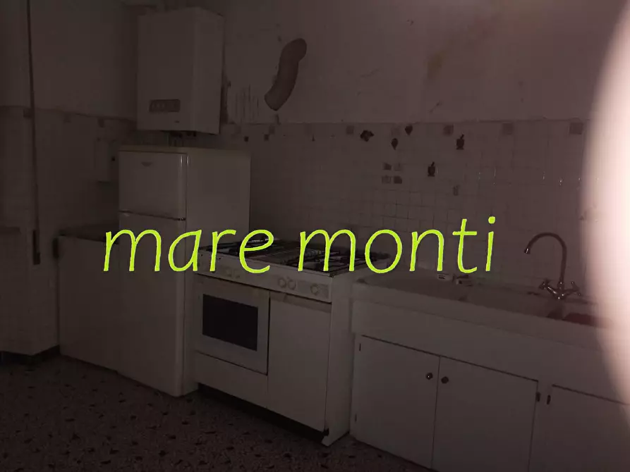 Immagine 12 di Appartamento in vendita  in via de mari a Savona