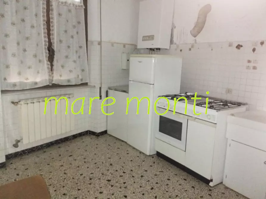 Immagine 13 di Appartamento in vendita  in via de mari a Savona