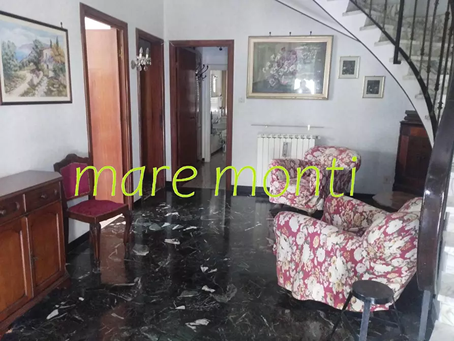 Immagine 23 di Appartamento in vendita  in via de mari a Savona