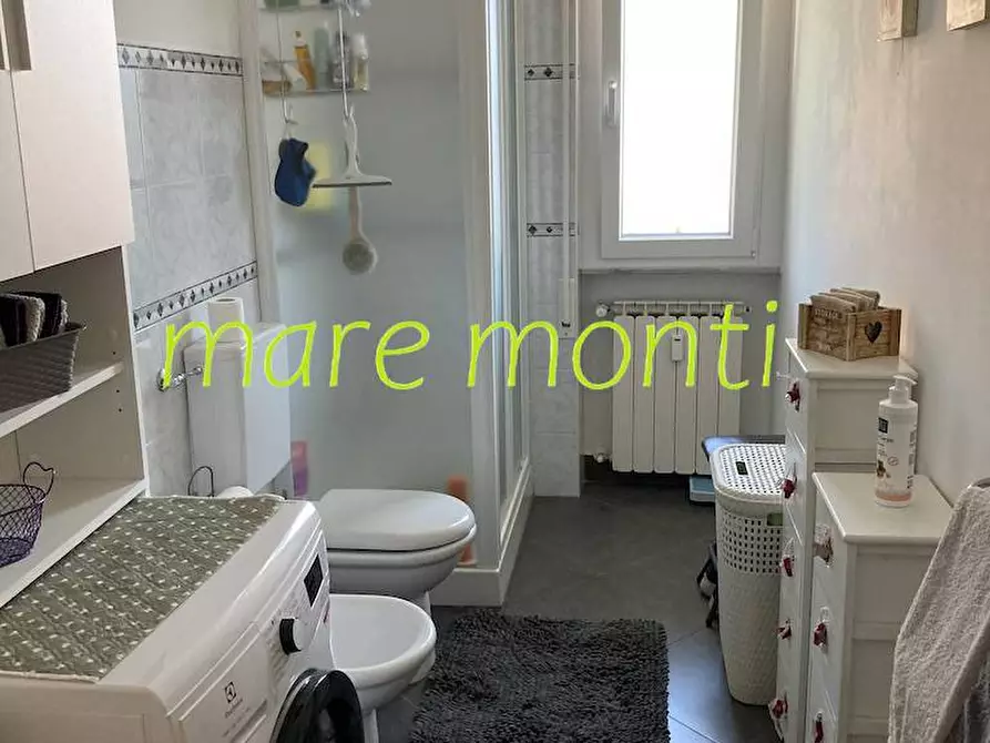 Immagine 10 di Appartamento in vendita  in via mignone a Savona