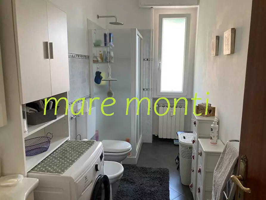 Immagine 11 di Appartamento in vendita  in via mignone a Savona