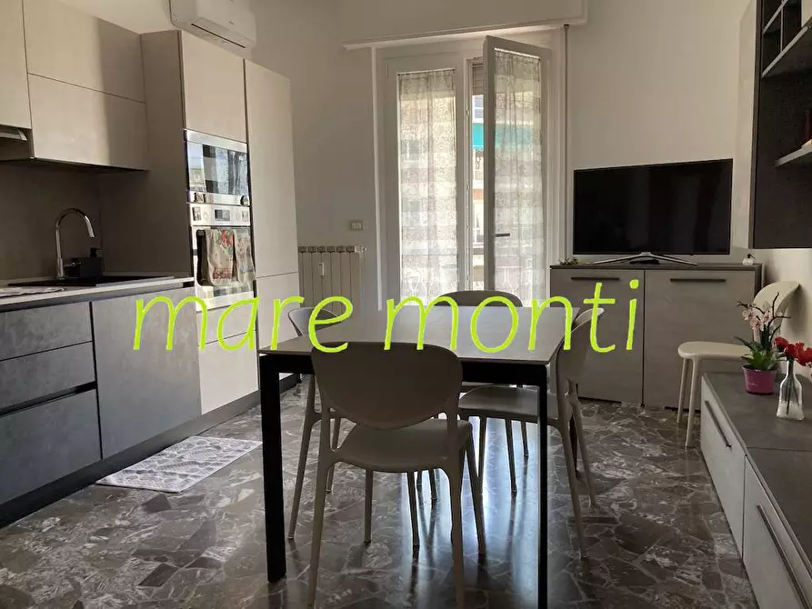 Immagine 20 di Appartamento in vendita  in via mignone a Savona