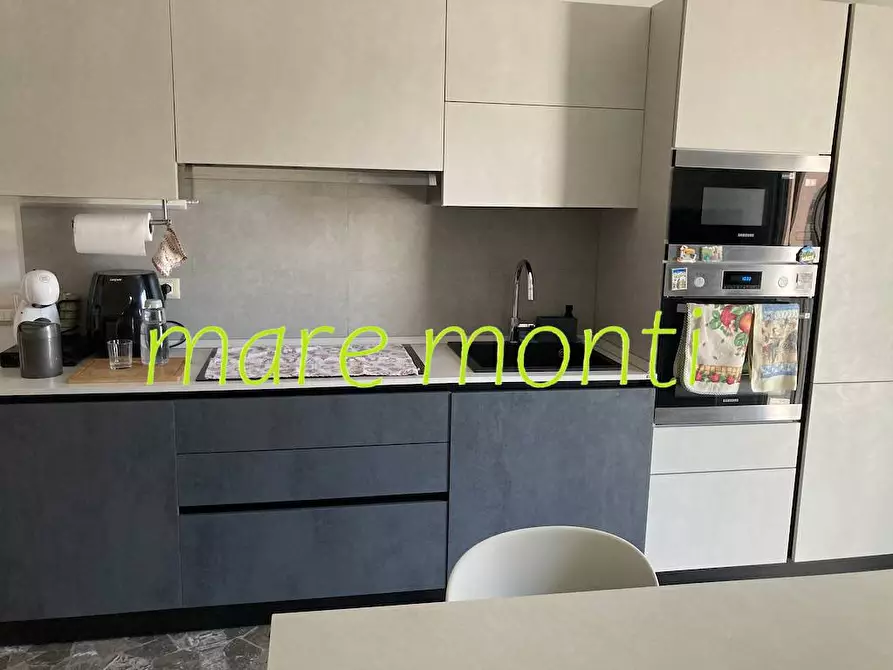Immagine 21 di Appartamento in vendita  in via mignone a Savona