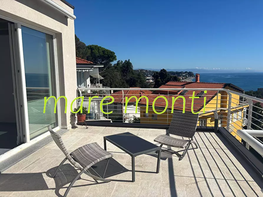 Immagine 17 di Appartamento in vendita  in via gentile 52 a Albissola Marina