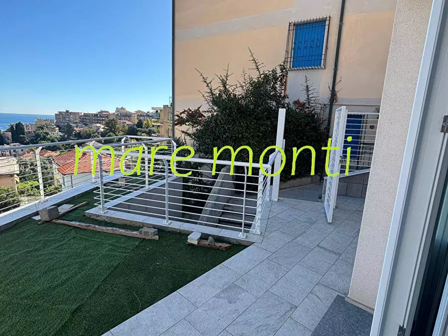 Immagine 22 di Appartamento in vendita  in via gentile 52 a Albissola Marina