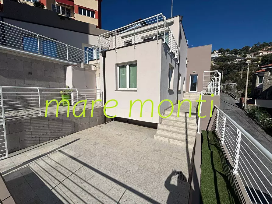 Immagine 44 di Appartamento in vendita  in via gentile 52 a Albissola Marina