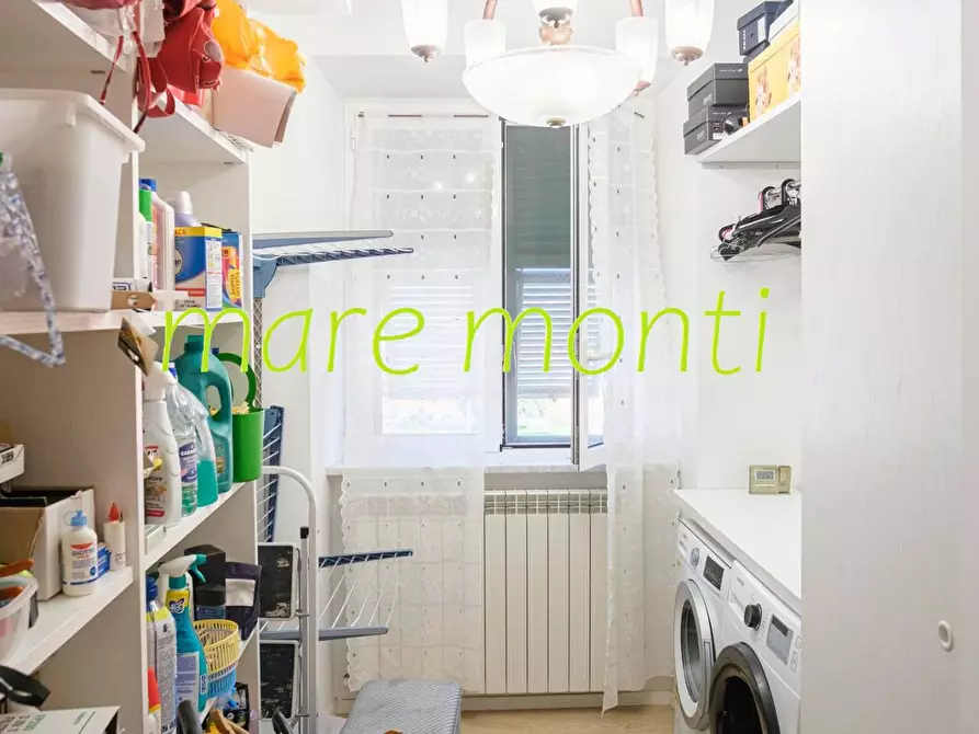 Immagine 46 di Appartamento in vendita  in via cadorna a Savona