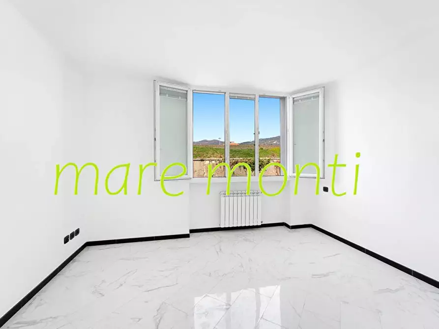 Immagine 10 di Appartamento in vendita  in via nizza 44 a Savona