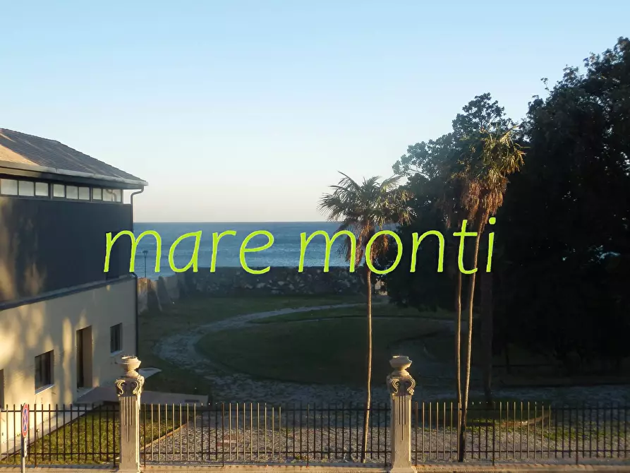Immagine 12 di Appartamento in vendita  in via nizza 44 a Savona