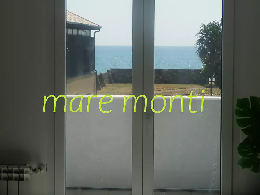 Immagine 25 di Appartamento in vendita  in via nizza 44 a Savona