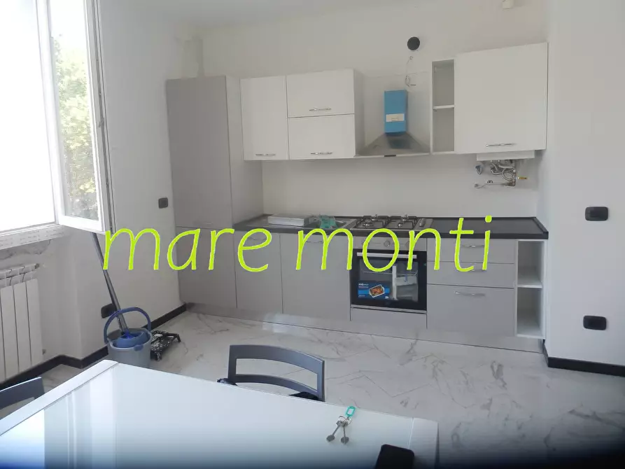 Immagine 4 di Appartamento in vendita  in via nizza 44 a Savona