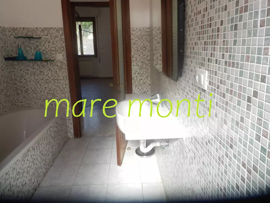 Immagine 17 di Appartamento in vendita  in via de mari 7A a Savona