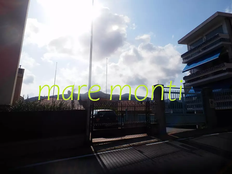 Immagine 53 di Appartamento in vendita  in via de mari 7A a Savona