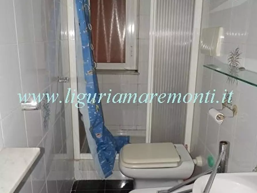 Immagine 10 di Appartamento in vendita  in vico crema a Savona