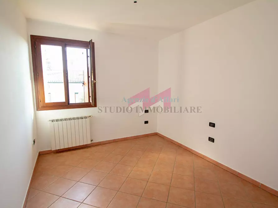 Immagine 4 di Appartamento in vendita  in via Livia Bianchi 25/5 a Melara