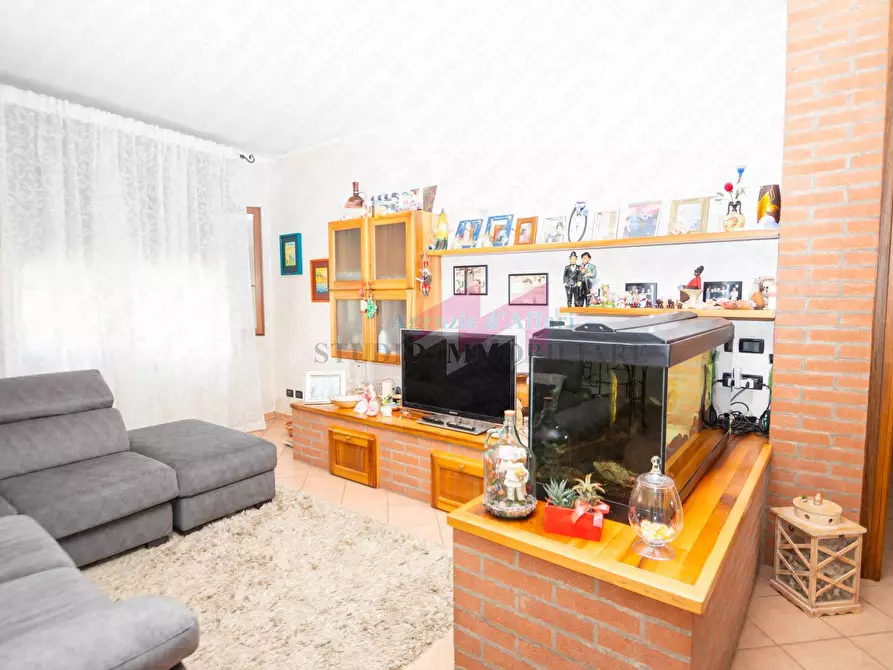 Immagine 2 di Appartamento in vendita  in via vittorio Emanuele 135 a Bergantino