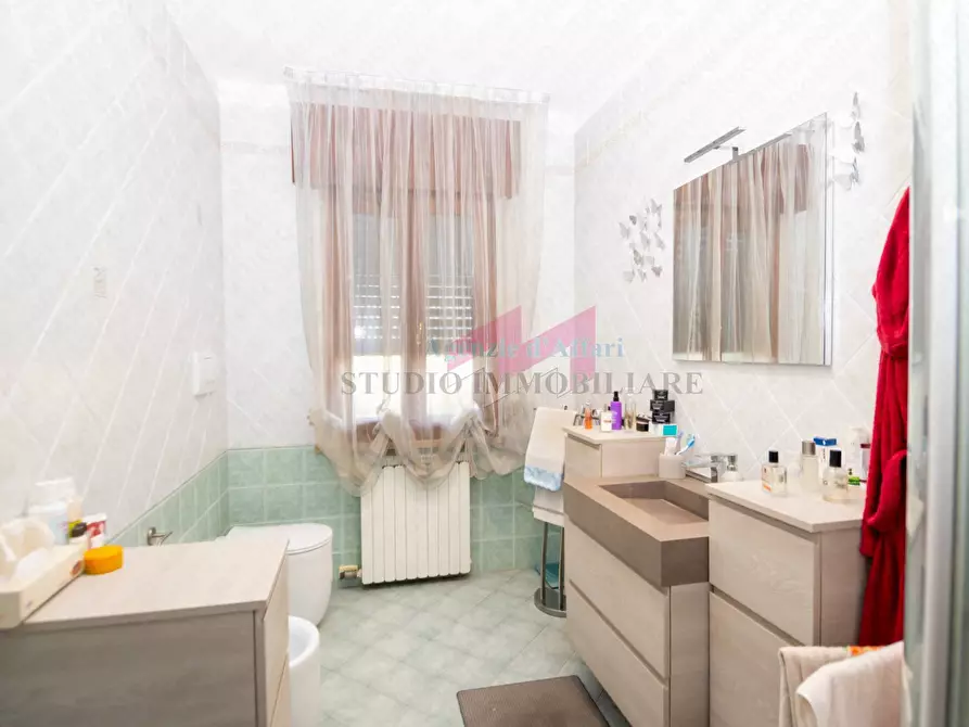 Immagine 10 di Appartamento in vendita  in via vittorio Emanuele 135 a Bergantino