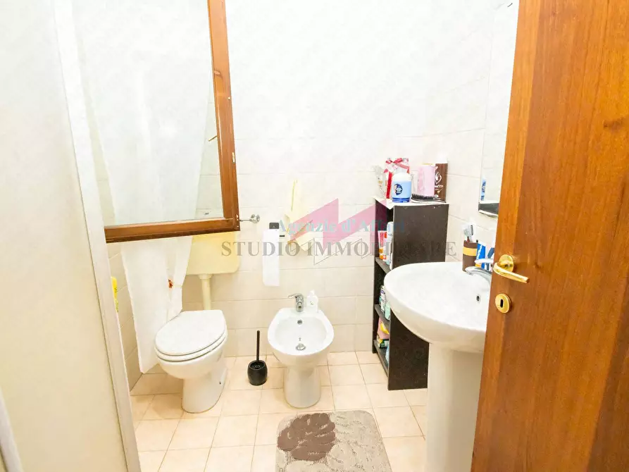 Immagine 10 di Appartamento in vendita  in via Fratelli Rosselli 10 a Borgofranco Sul Po