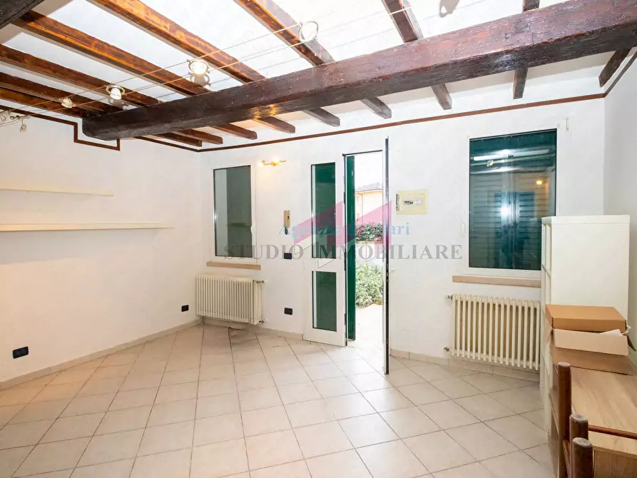 Immagine 2 di Casa semindipendente in vendita  in via Matteotti 14 a Borgofranco Sul Po