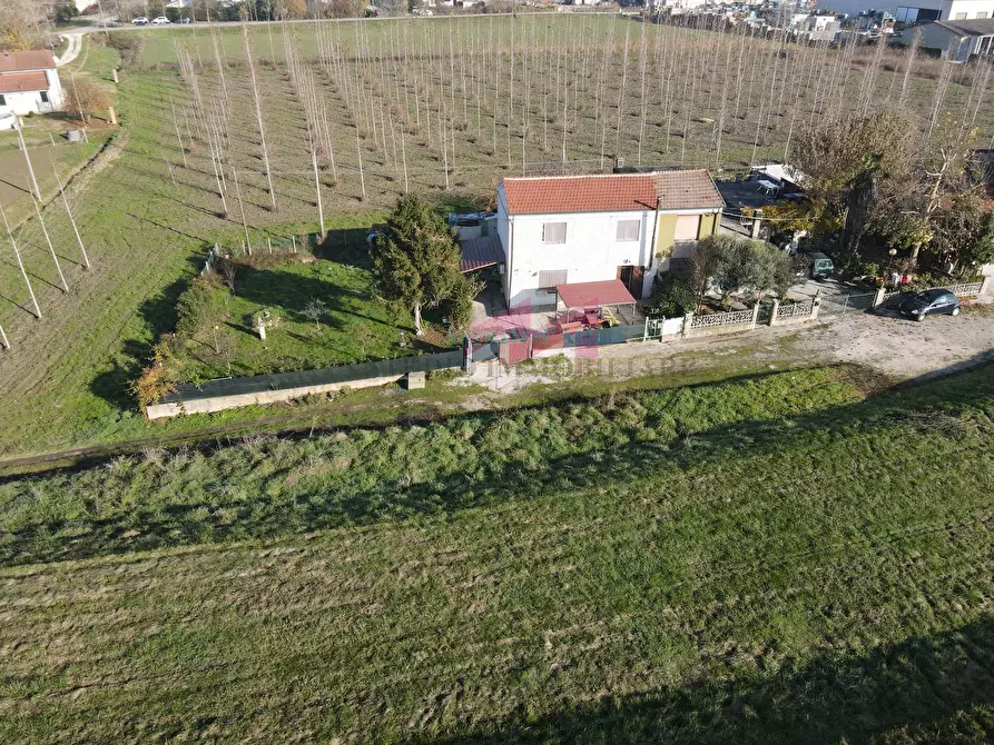 Immagine 1 di Casa semindipendente in vendita  in via Argine Po 4373 a Calto