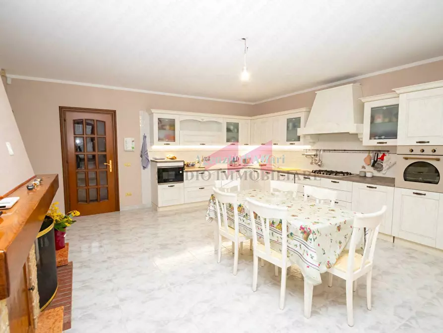 Immagine 4 di Villa in vendita  in via Papa Giovanni XXIII 104 a Calto