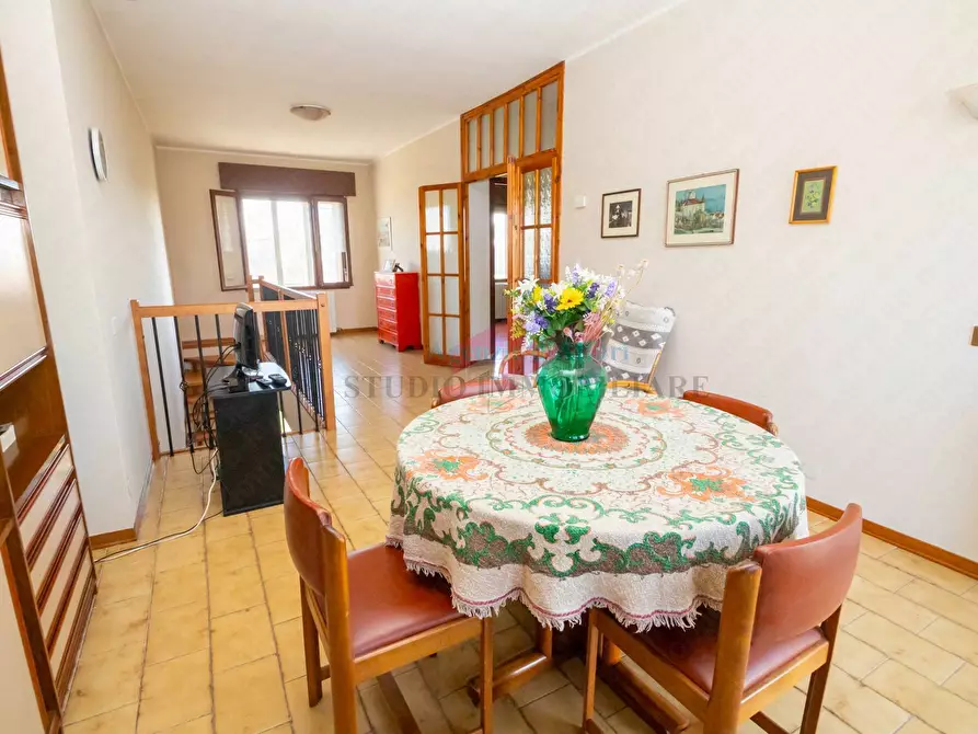 Immagine 8 di Villetta a schiera in vendita  in via Api 485 a Bergantino