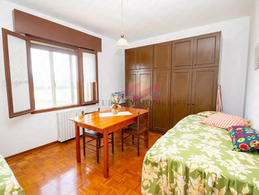 Immagine 11 di Villetta a schiera in vendita  in via Api 485 a Bergantino