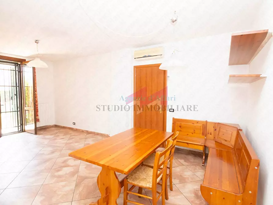 Immagine 2 di Appartamento in vendita  in via Collodi 1 a Ostiglia